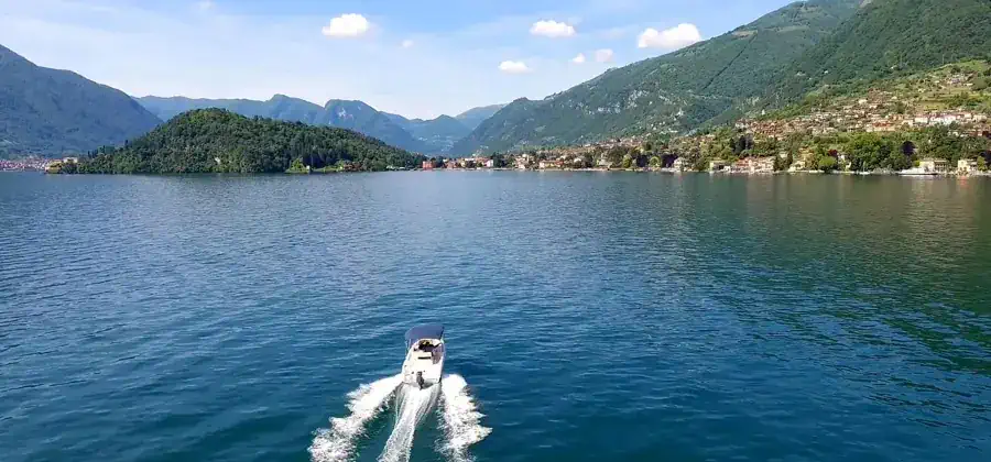 Boot auf dem Comer See